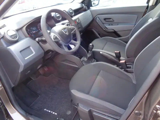 Dacia Duster view 7