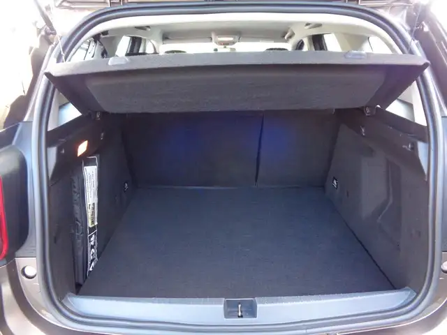 Dacia Duster view 9