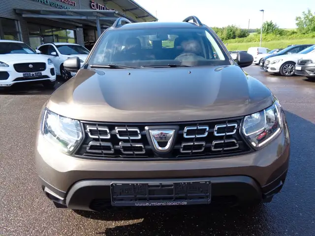 Dacia Duster view 2