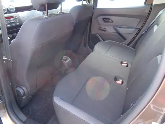 Dacia Duster view 8