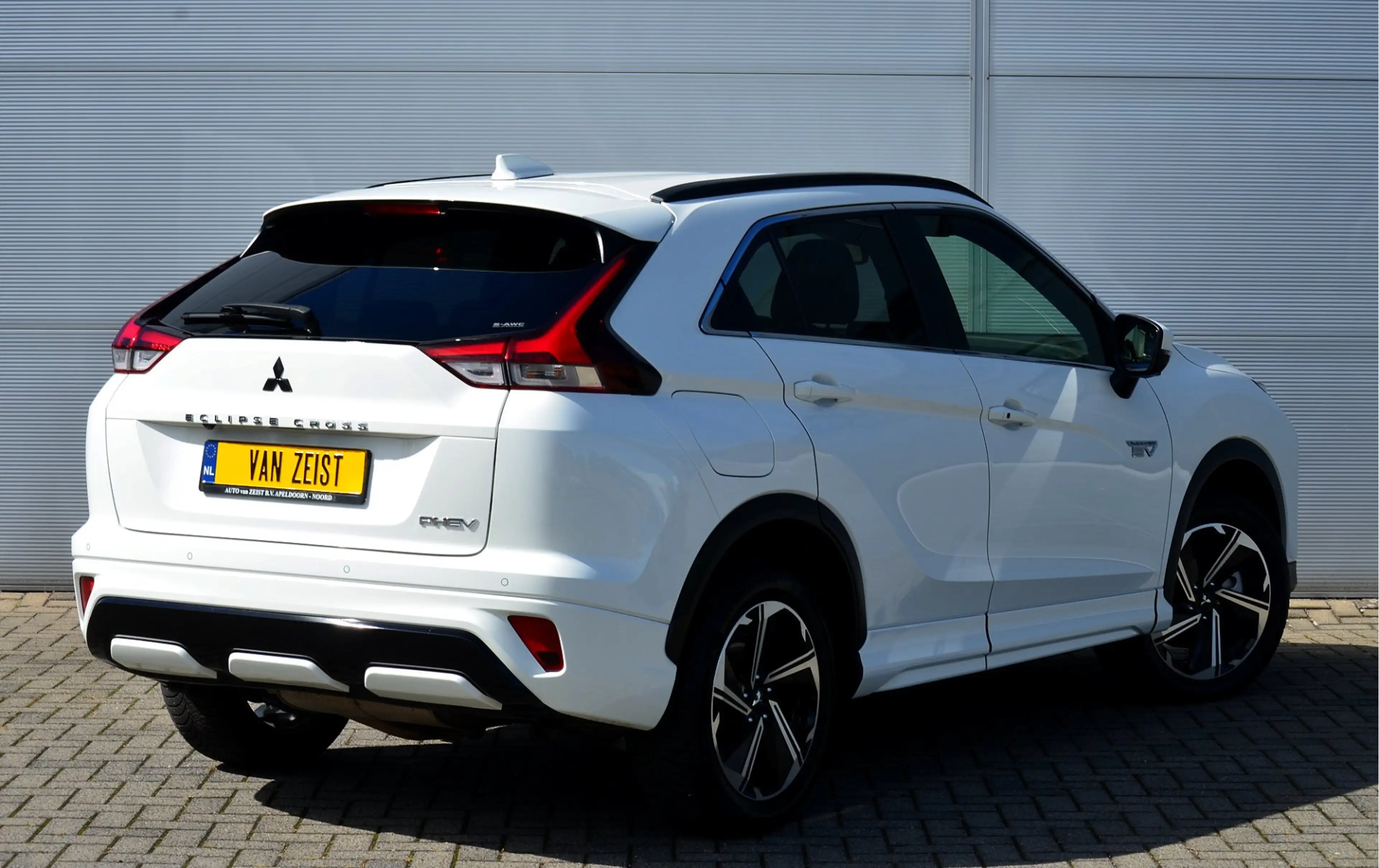 Mitsubishi Eclipse Cross PHEV 2.4 EXECUTIVE 4WD | PLUG IN HYBRID | SoH 90% — photo 3