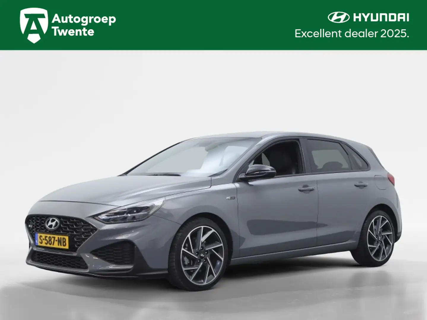 Hyundai i30 1.5 T-GDi MHEV NLine | Navigatie | Stoelverwarming Grau - 1