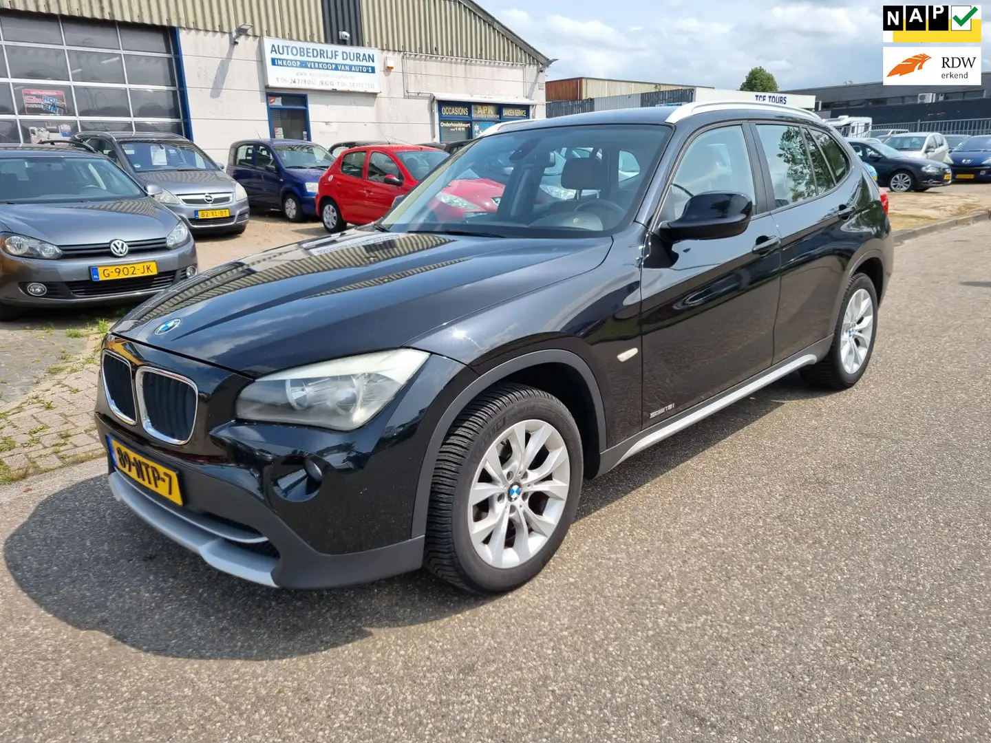 BMW X1 SDrive18i Executive NAV.+ Clima Bj:2010 NAP! Černá - 1