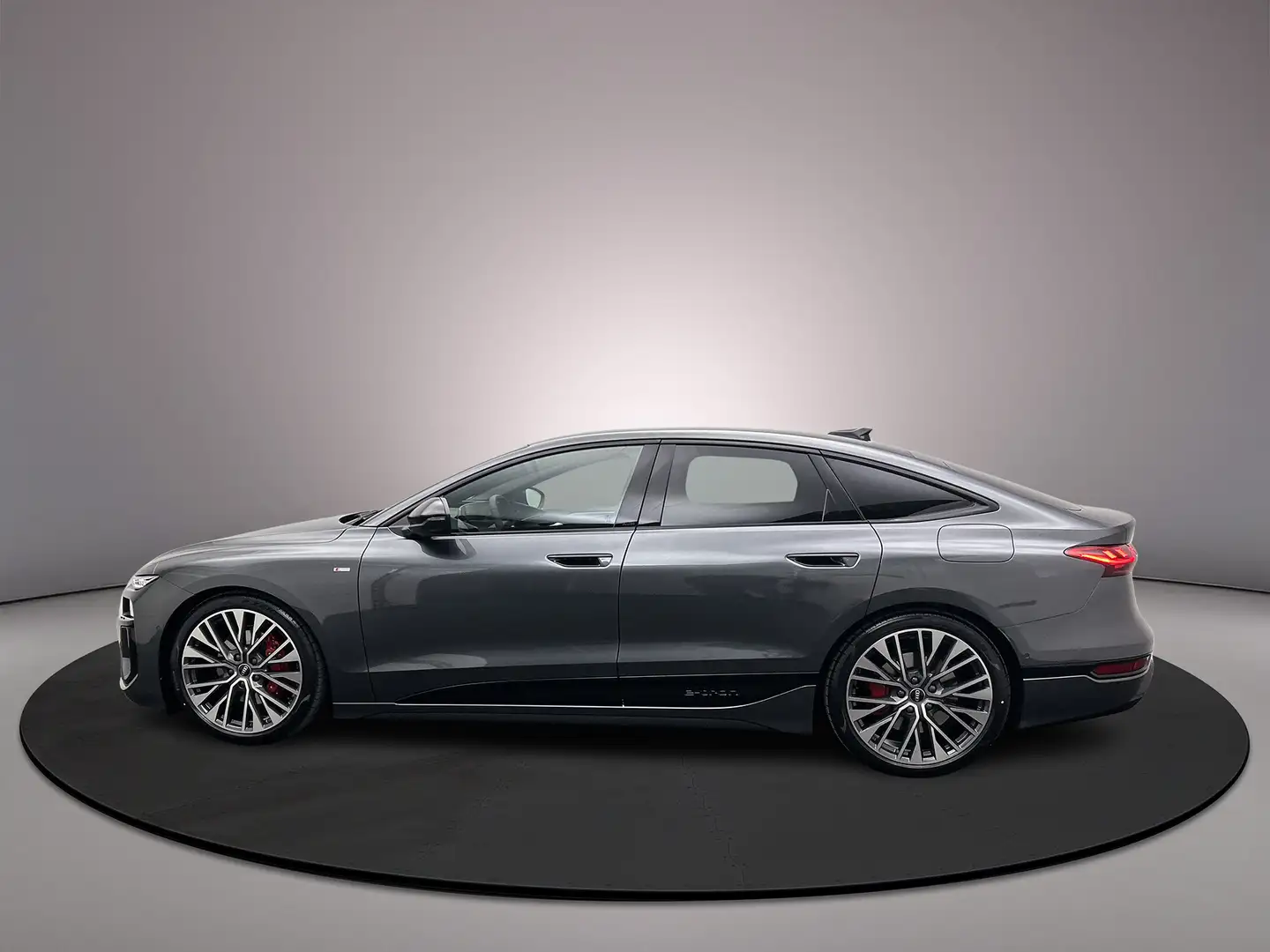 Audi A6 Sportback e-tron e-tron 367pk S edition Gri - 2