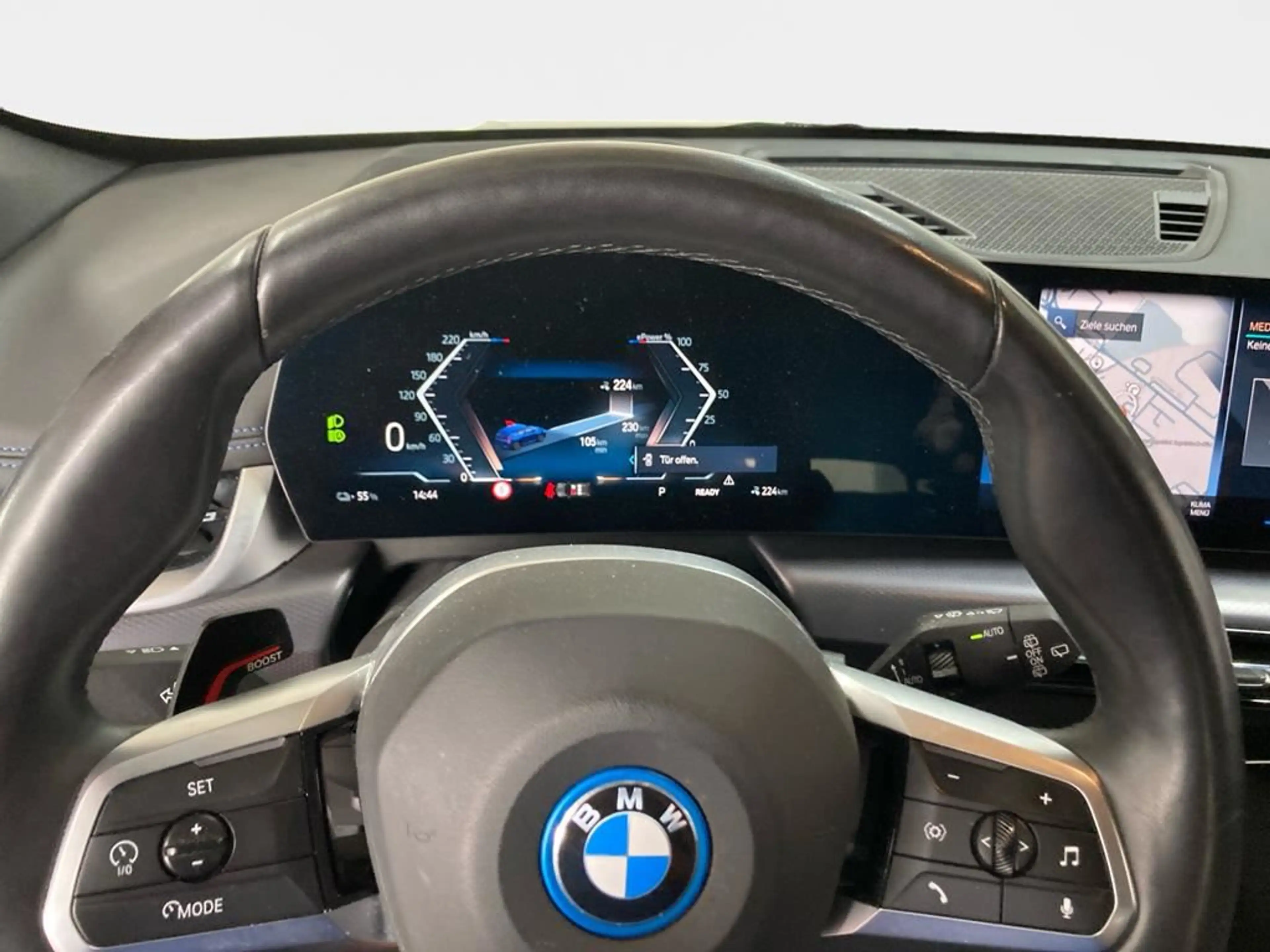 BMW iX1 M Sport — photo 14