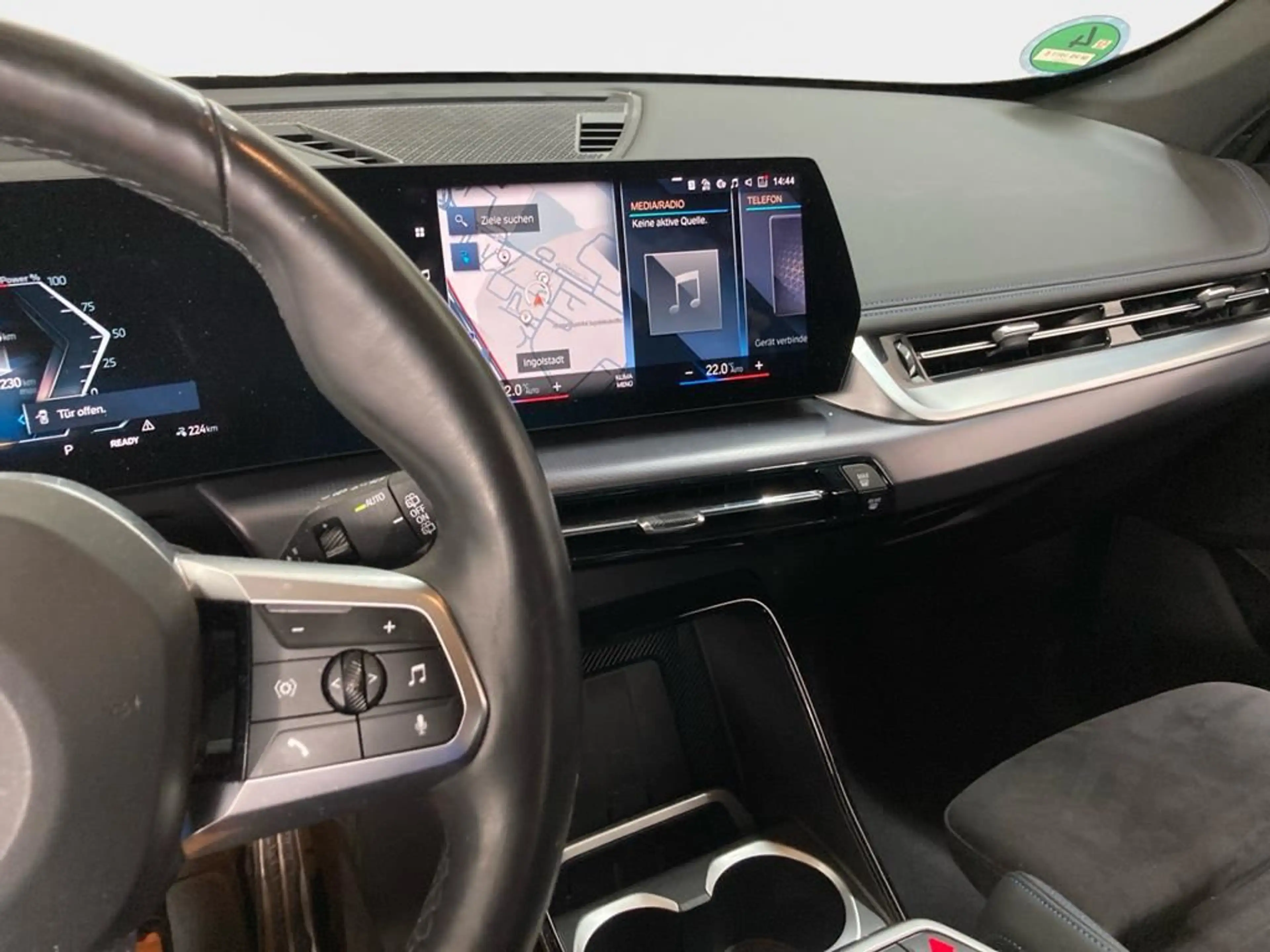 BMW iX1 M Sport — photo 13
