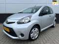 Toyota Aygo 1.0 VVT-i Comfort 5drs - Airco - NAP - Aux & USB - Grijs - thumbnail 1