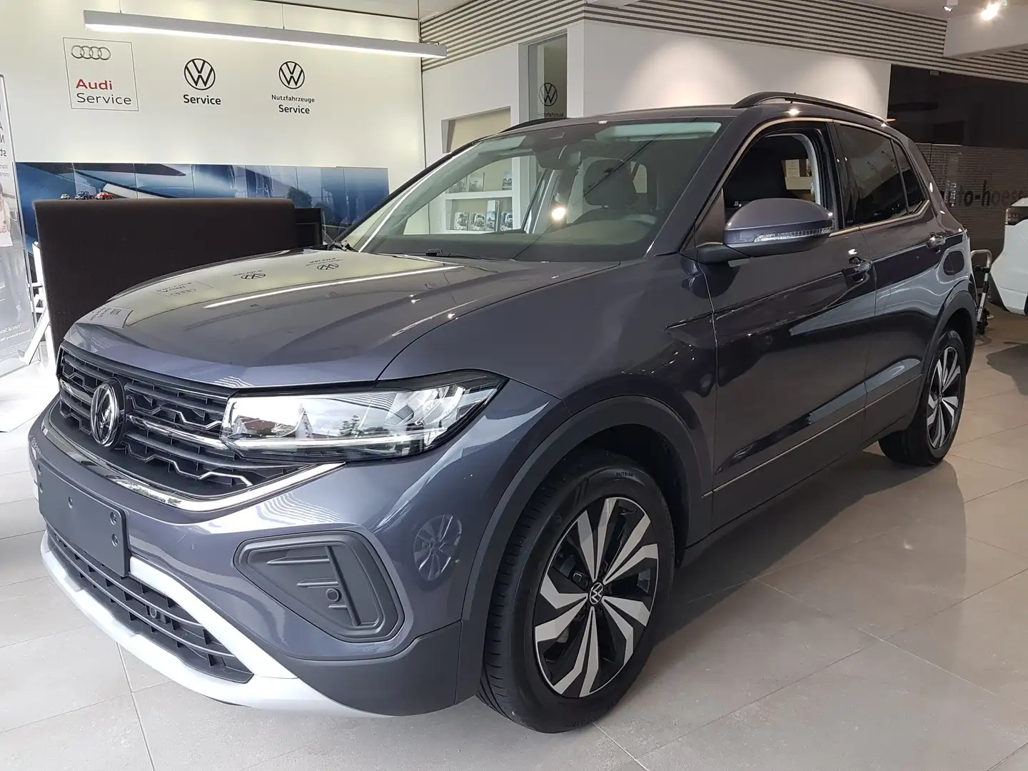 Volkswagen T-Cross 1.0 TSI 85 kW Life AHK Kam Klimaauto Sitzh ACC App Grijs - 1