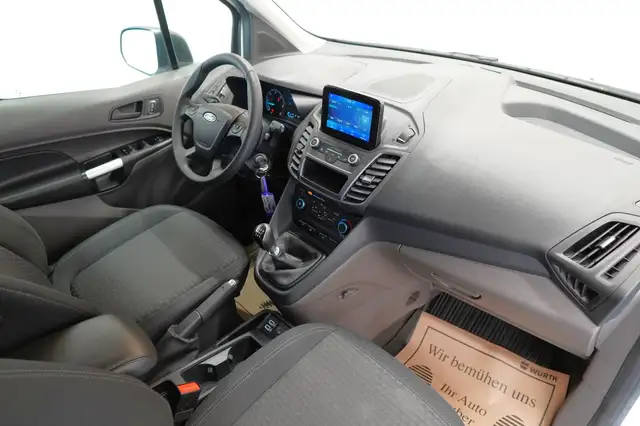 Ford Transit Connect view 18