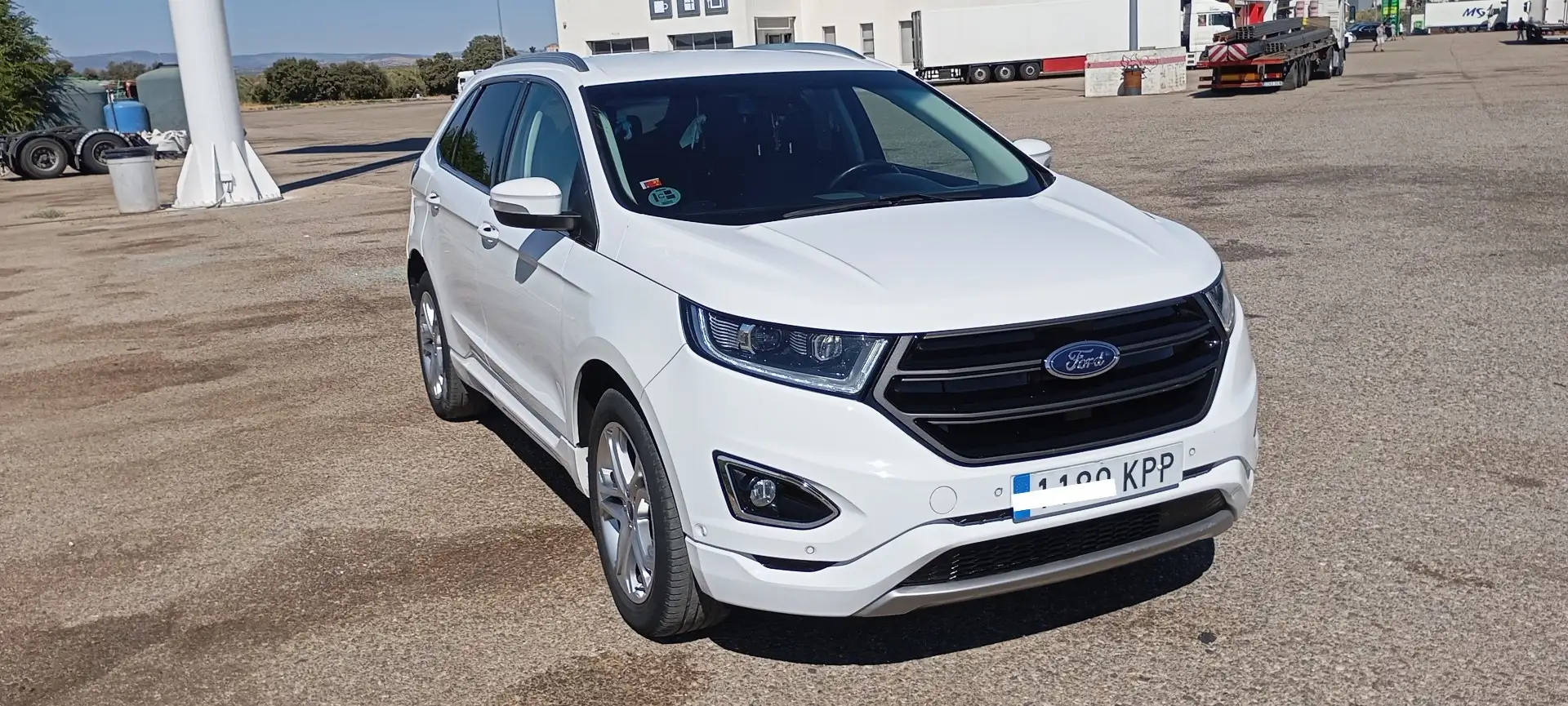 Ford Edge 2.0TDCi Titanium 4x4 180 - 2