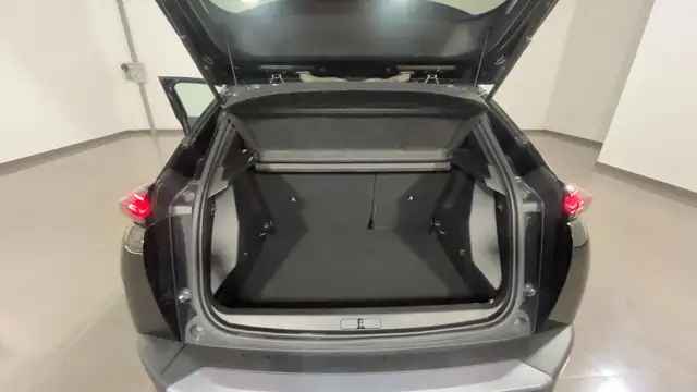 Peugeot 2008 view 5