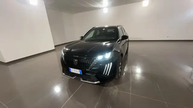 Peugeot 2008 main image