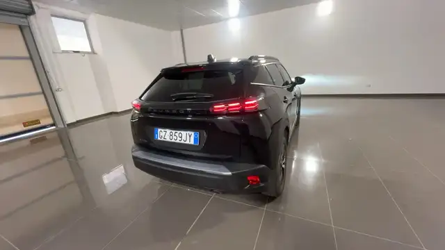 Peugeot 2008 view 9
