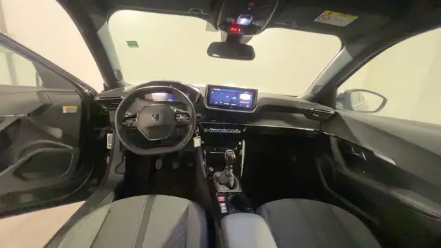 Peugeot 2008 view 15