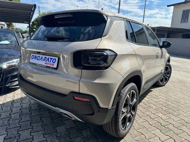 Jeep Avenger view 6