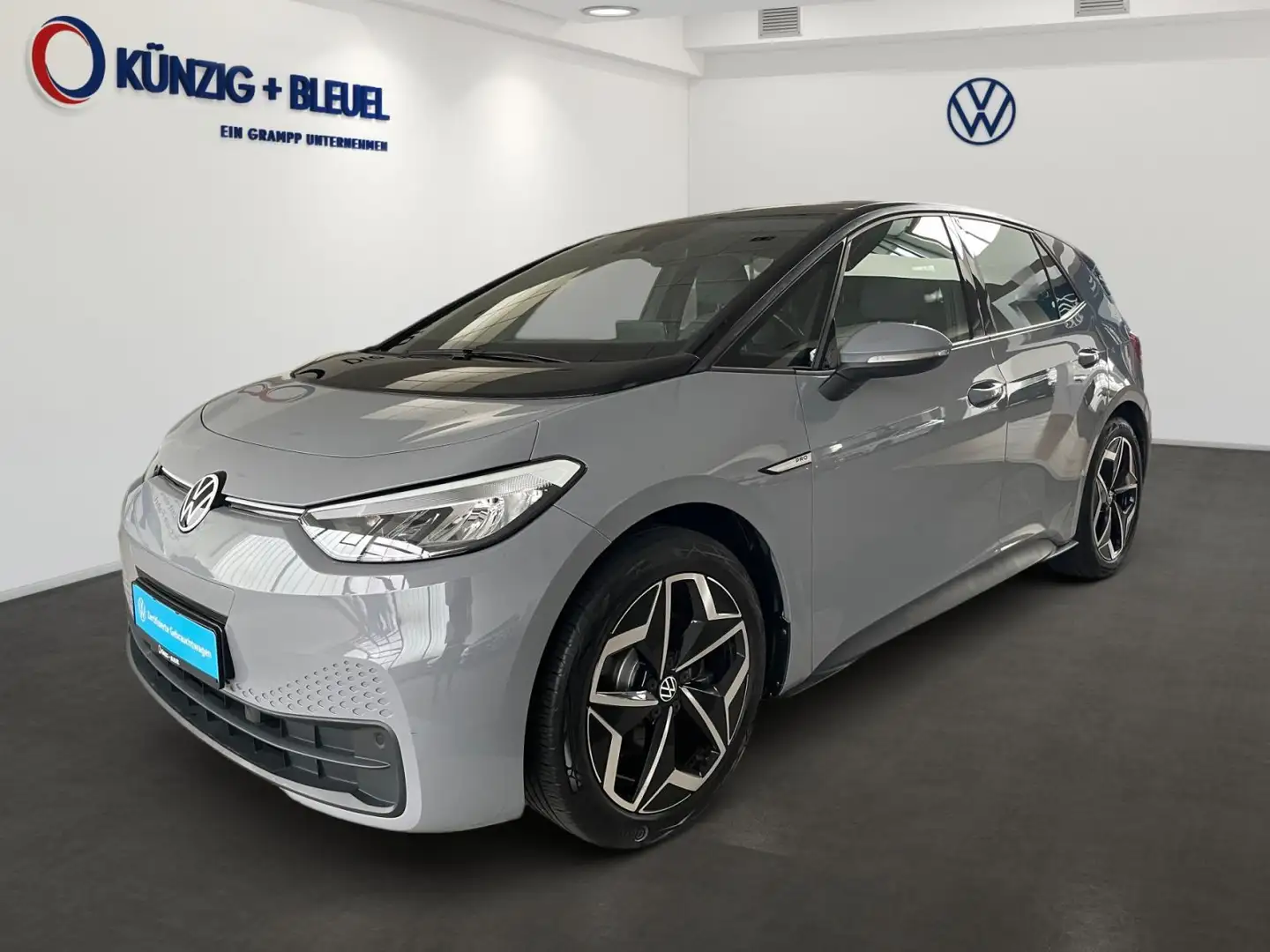 Volkswagen ID.3 Pro Performance +WÄRMEPUMPE+NAVI+SHZ+ Grau - 2