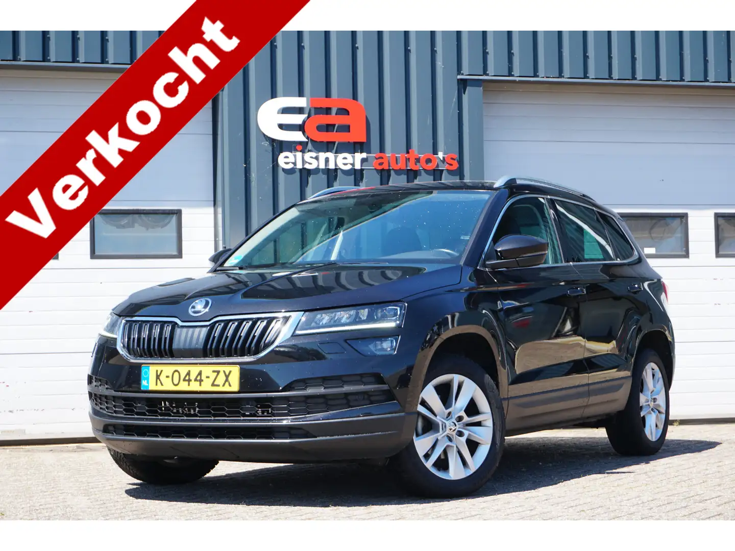 Skoda Karoq 1.0 TSI Business Edition Plus | CAMERA | FULL LED Zwart - 1