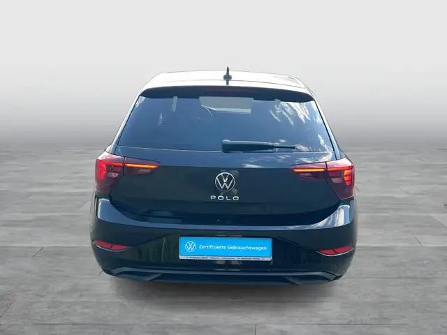 Volkswagen Polo view 4