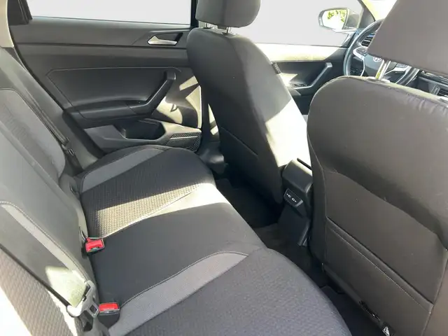 Volkswagen Polo view 14