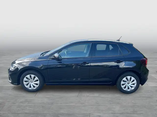 Volkswagen Polo view 2