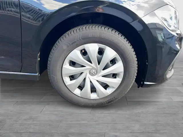 Volkswagen Polo view 7