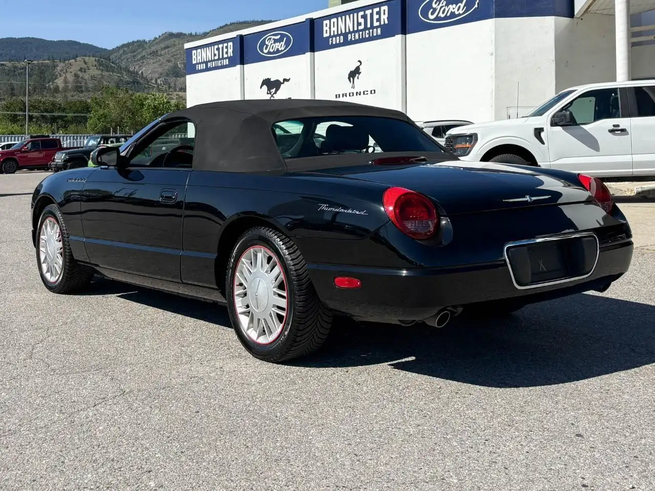 Ford Thunderbird снимка Ford Thunderbird