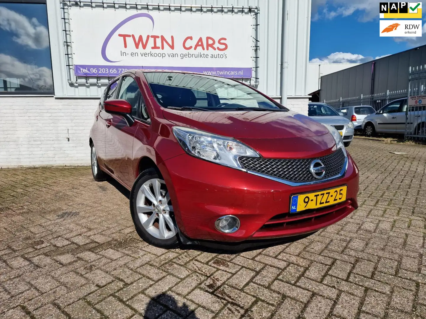 Nissan Note 1.2 DIG-S Automaat bak is defect Rood - 1