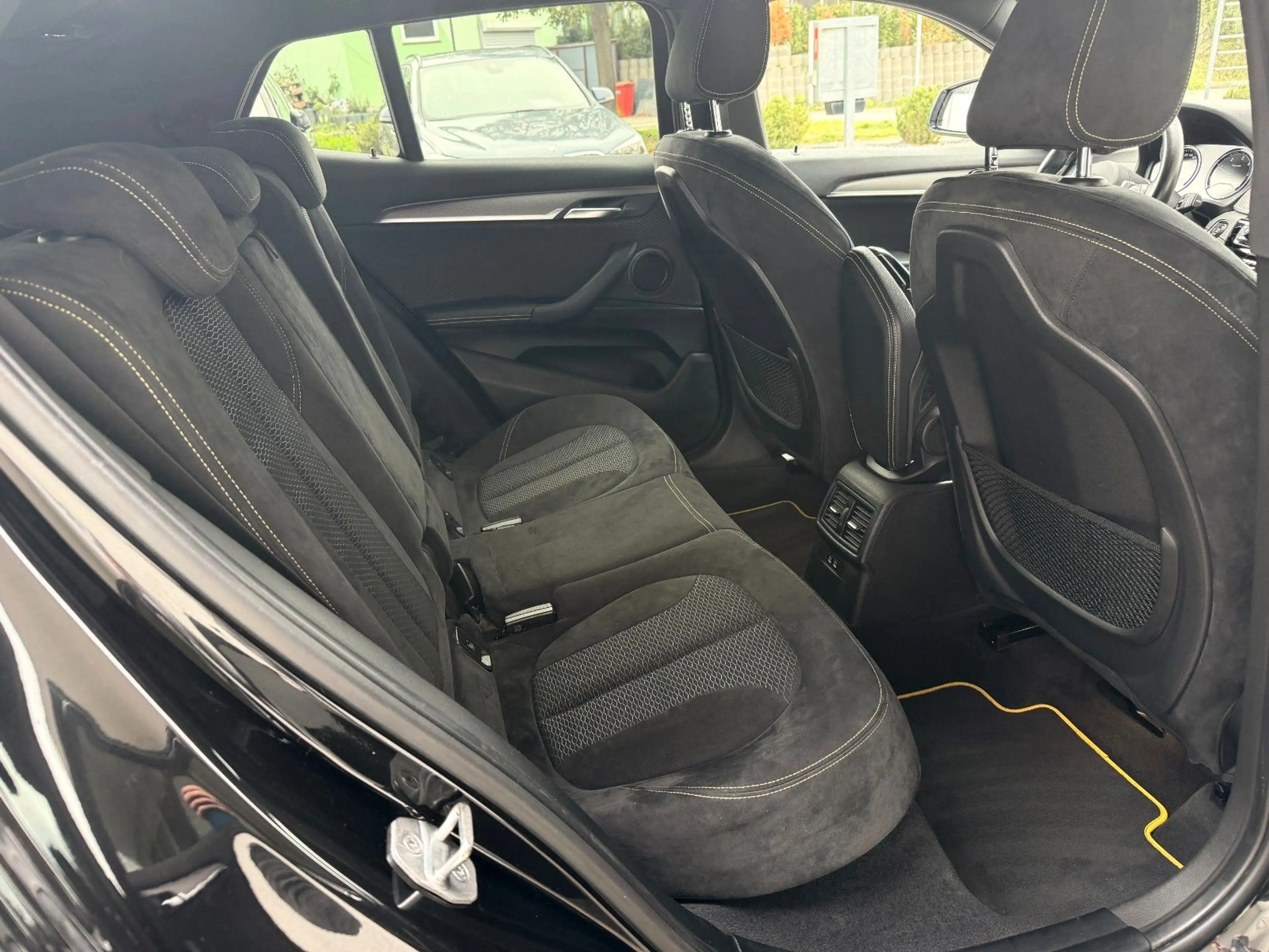 BMW X2 xDrive20d M Sport X ACC AHK Lenkradhz. HeadUp — photo 15