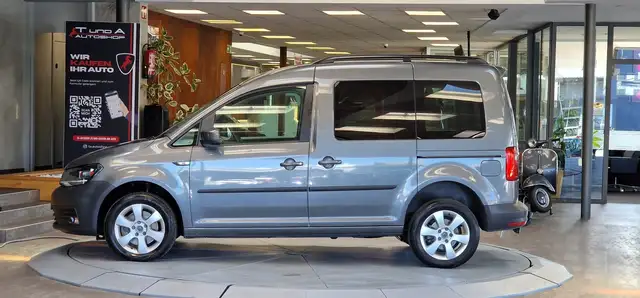 Volkswagen Caddy view 4