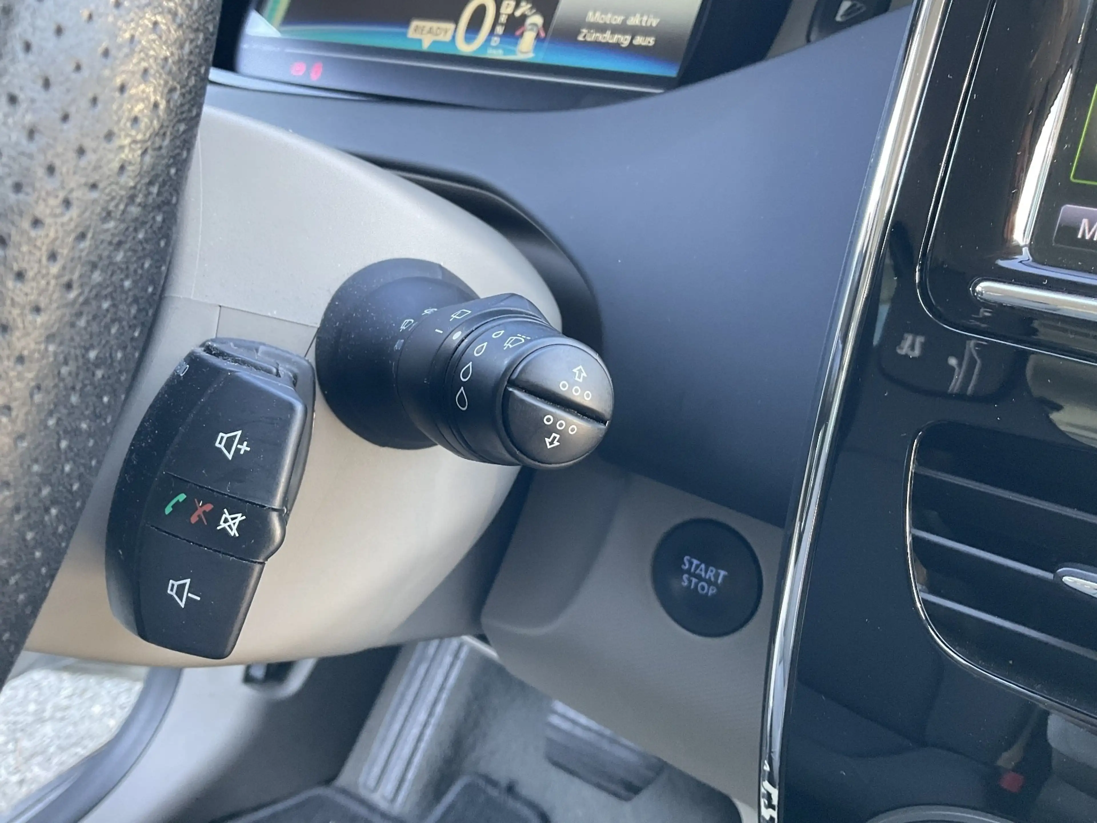Renault ZOE Intens 22 kW — photo 14