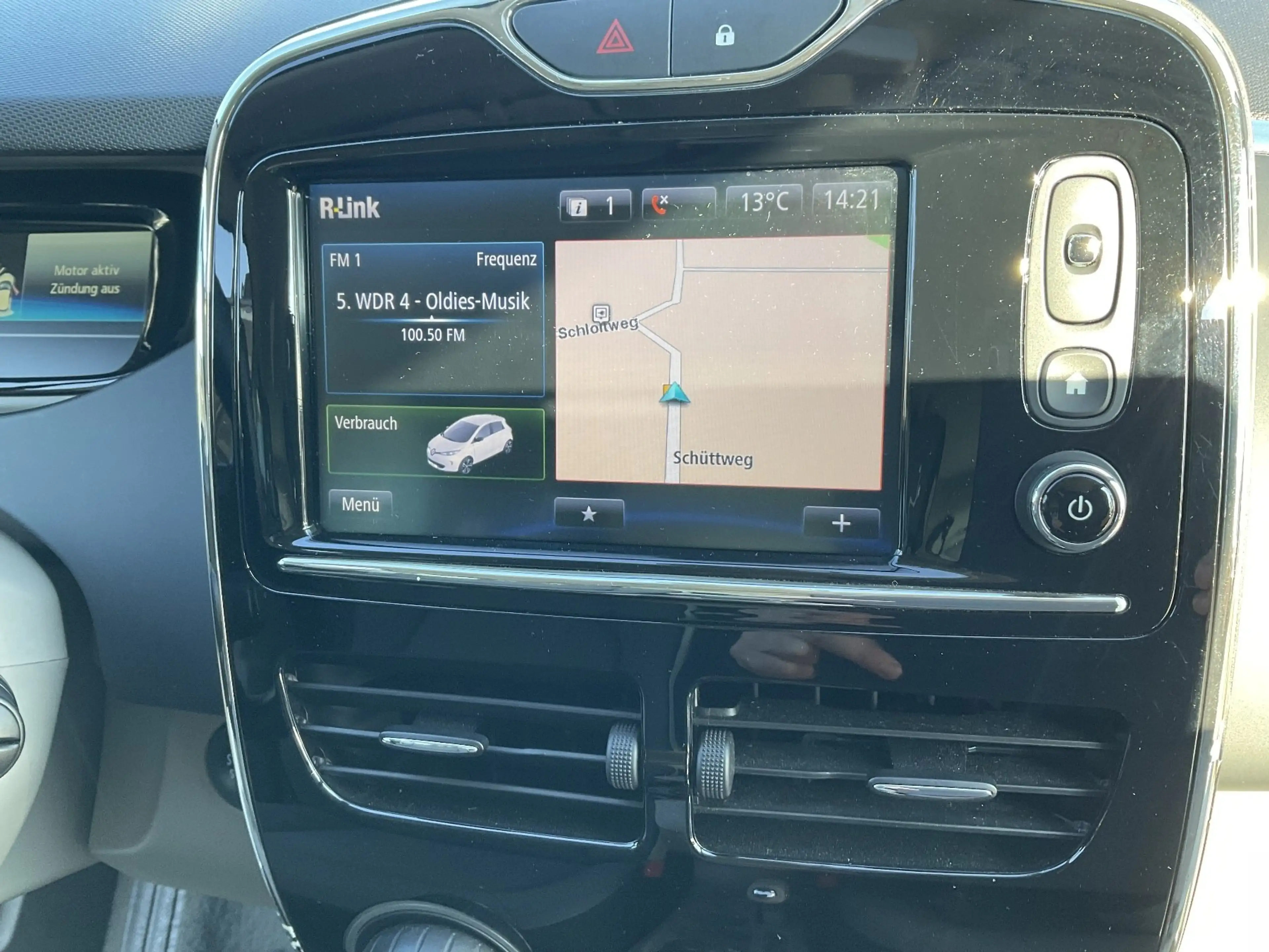 Renault ZOE Intens 22 kW — photo 11
