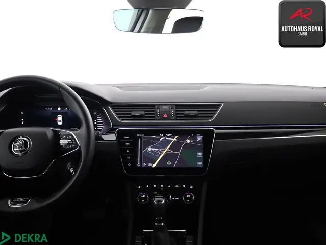 Skoda Superb view 9