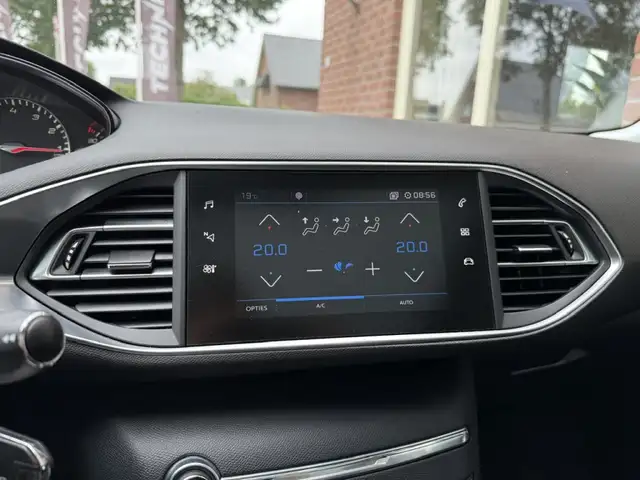 Peugeot 308 view 20