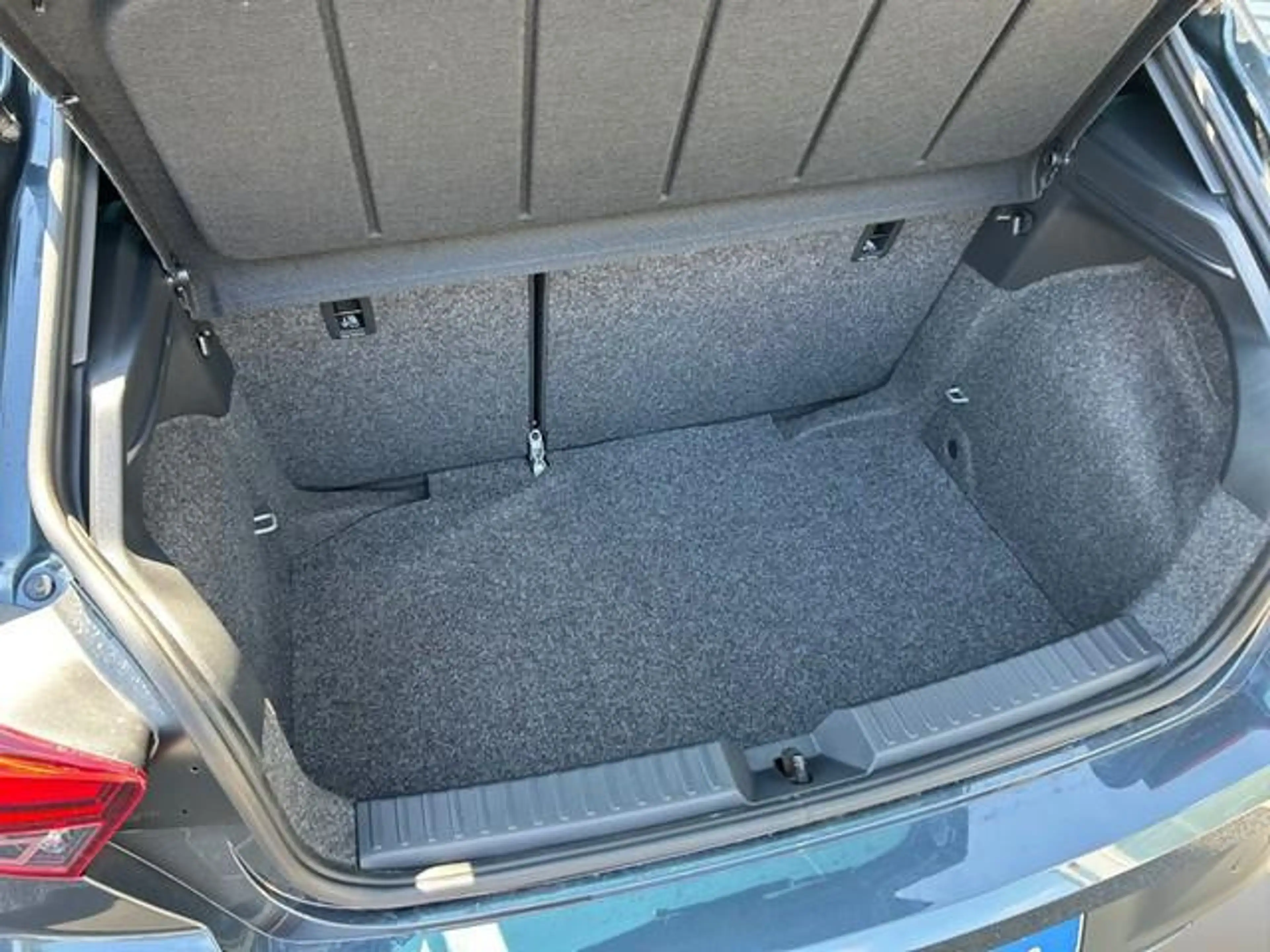 SEAT Ibiza IBIZA FR 1.0 TSI DSG Kamera Navi — photo 7