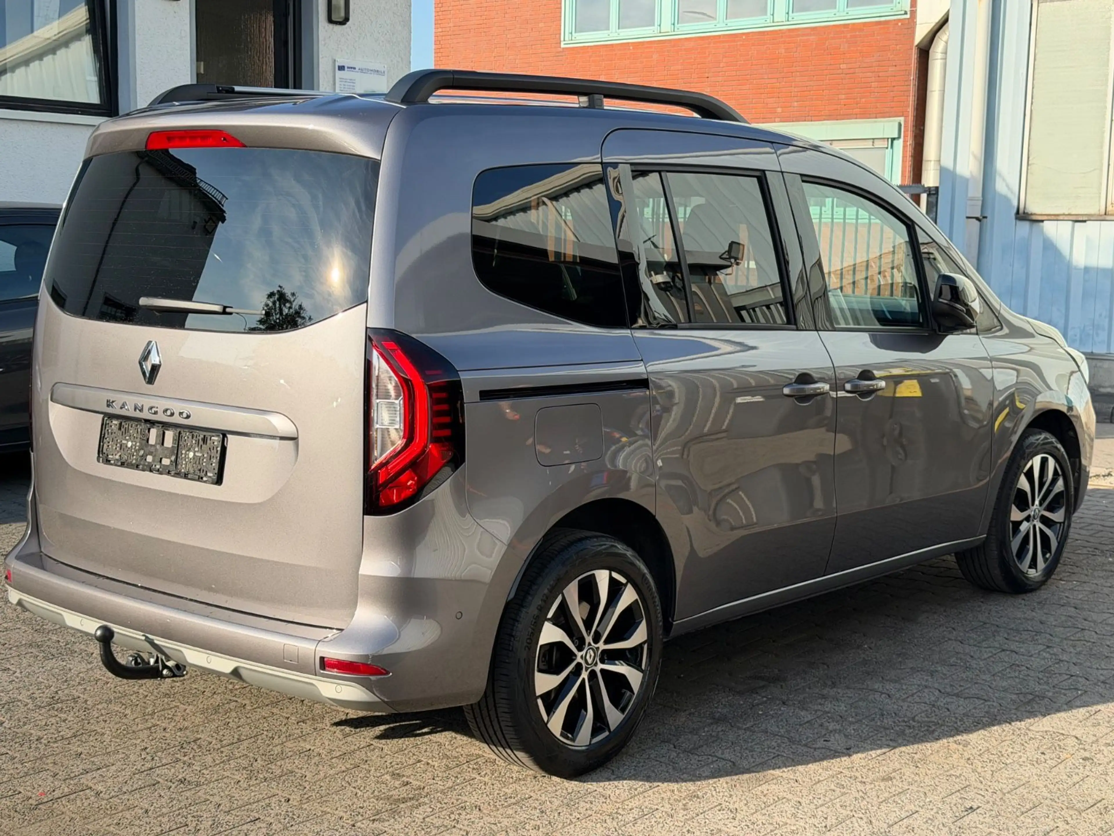 Renault Kangoo III Techno Autom. 2.Schiebetür Navi — photo 8