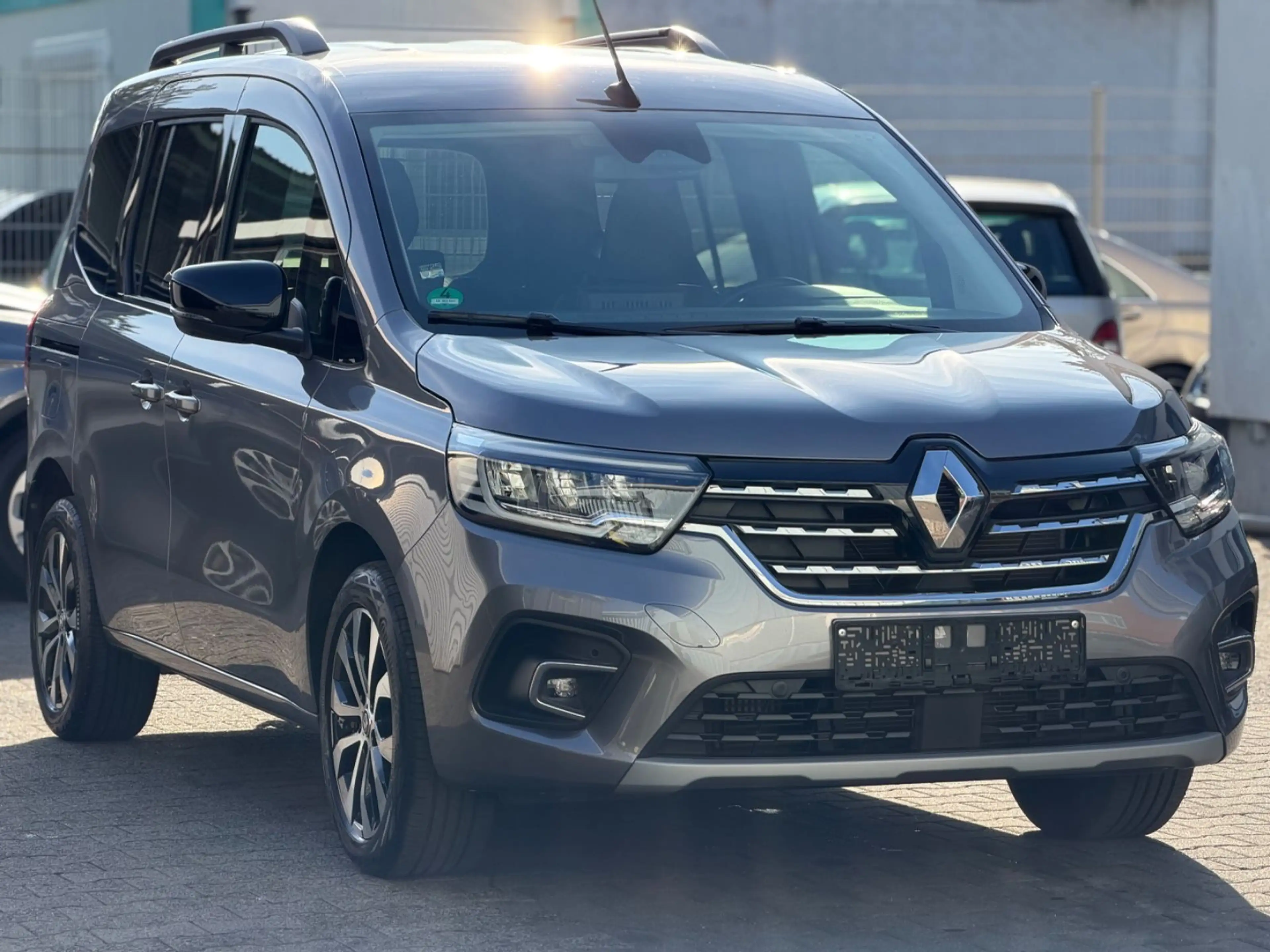 Renault Kangoo III Techno Autom. 2.Schiebetür Navi — photo 4