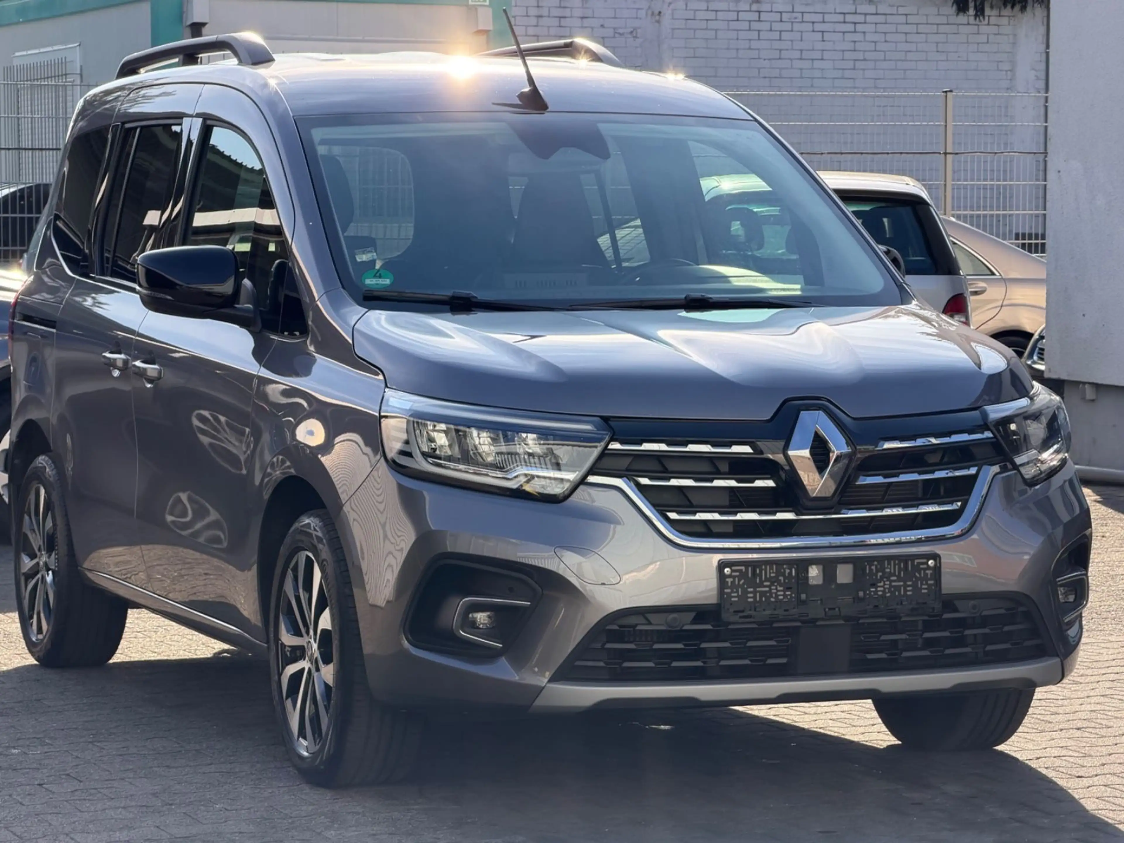 Renault Kangoo III Techno Autom. 2.Schiebetür Navi — photo 3