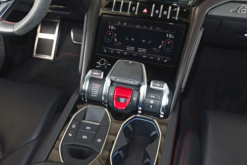 Lamborghini Urus 4.0 V8 Autom./TV-Tuner/Akrapovic — photo 14