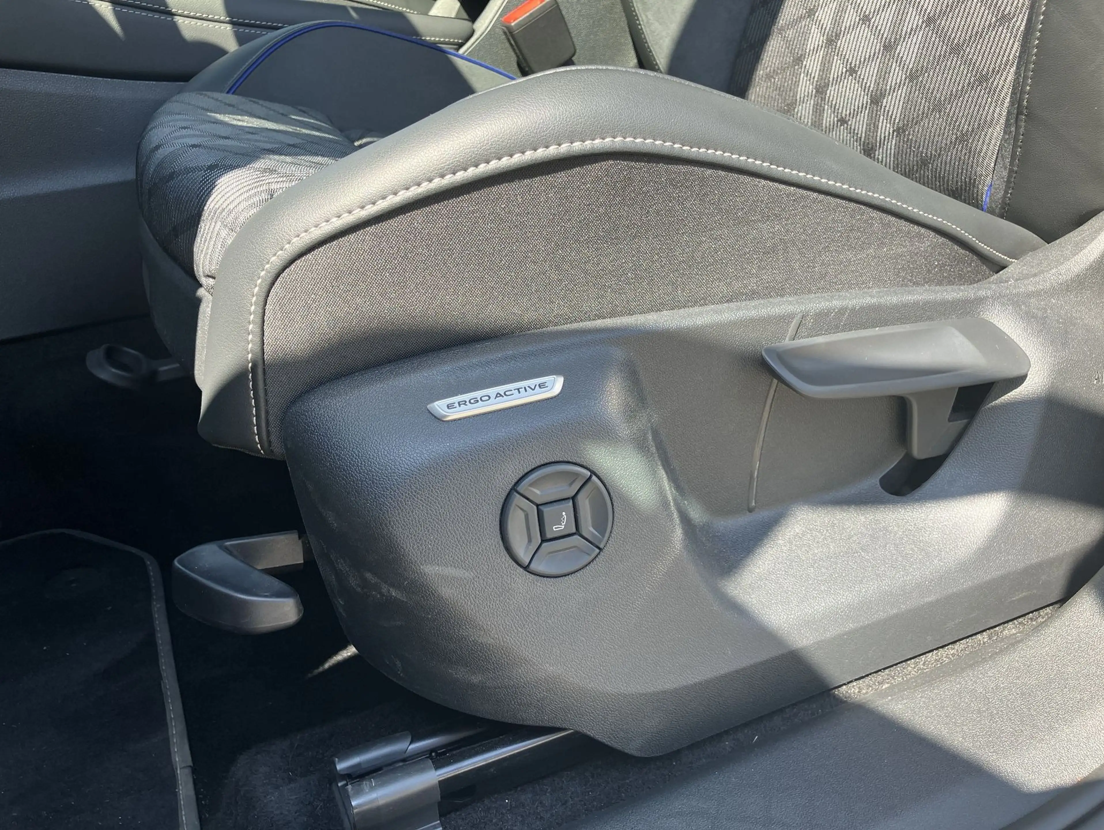 Volkswagen Tayron R-Line 2.0TDI 4Motion 4Motion CarPlay ACC — photo 11