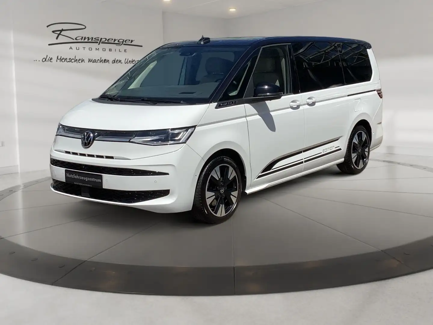 Volkswagen T7 Multivan T7 2.0 TSI DSG Edition LÜ Matrix Standh Schwarz - 2