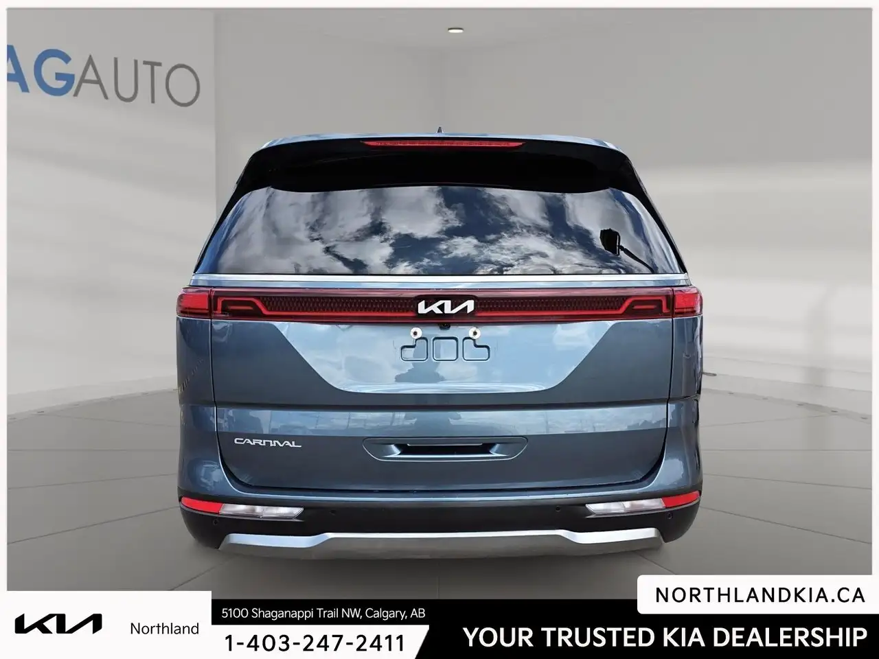 Kia Carnival photo Kia Carnival