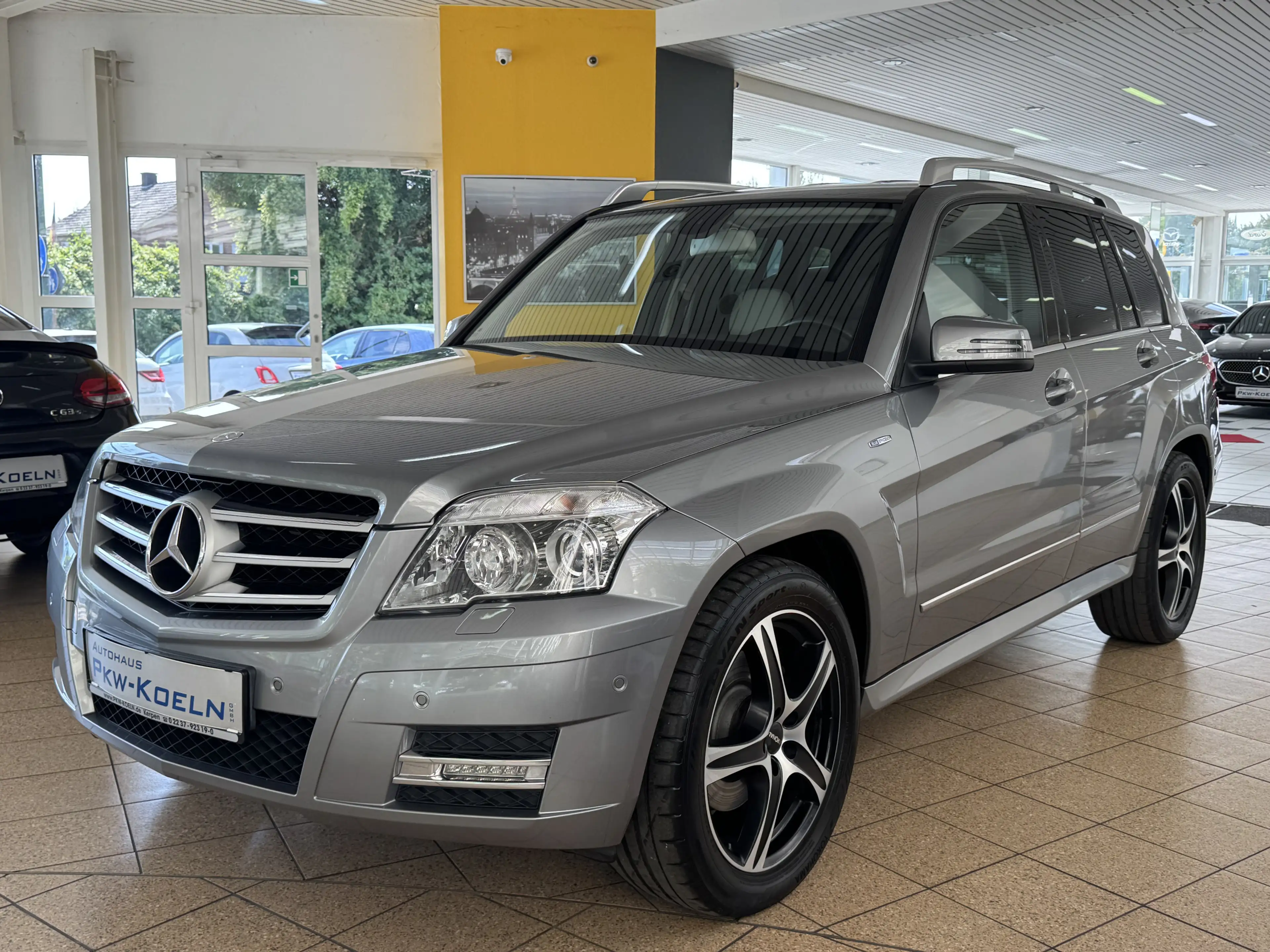 Mercedes-Benz GLK 220 CDi BE SPORTPAKET *NAVi*AHK*PDC*