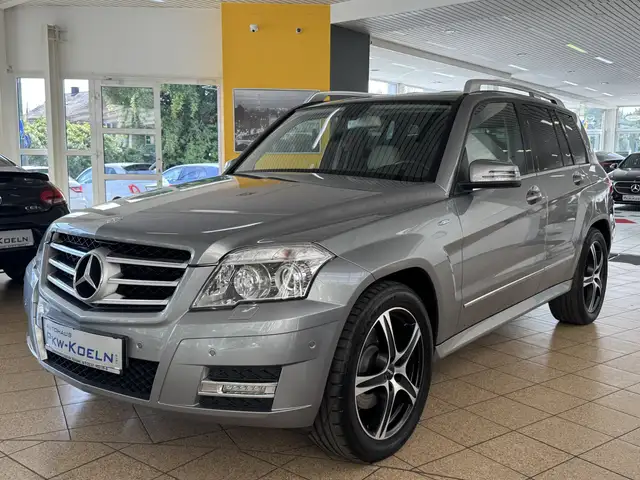 Mercedes-Benz GLK 220 CDi BE SPORTPAKET *NAVi*AHK*PDC*