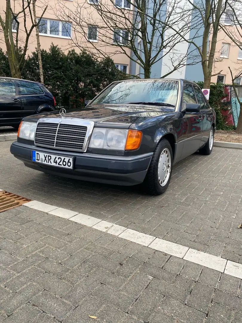Mercedes-Benz E 230 vb ! Бежевий - 1