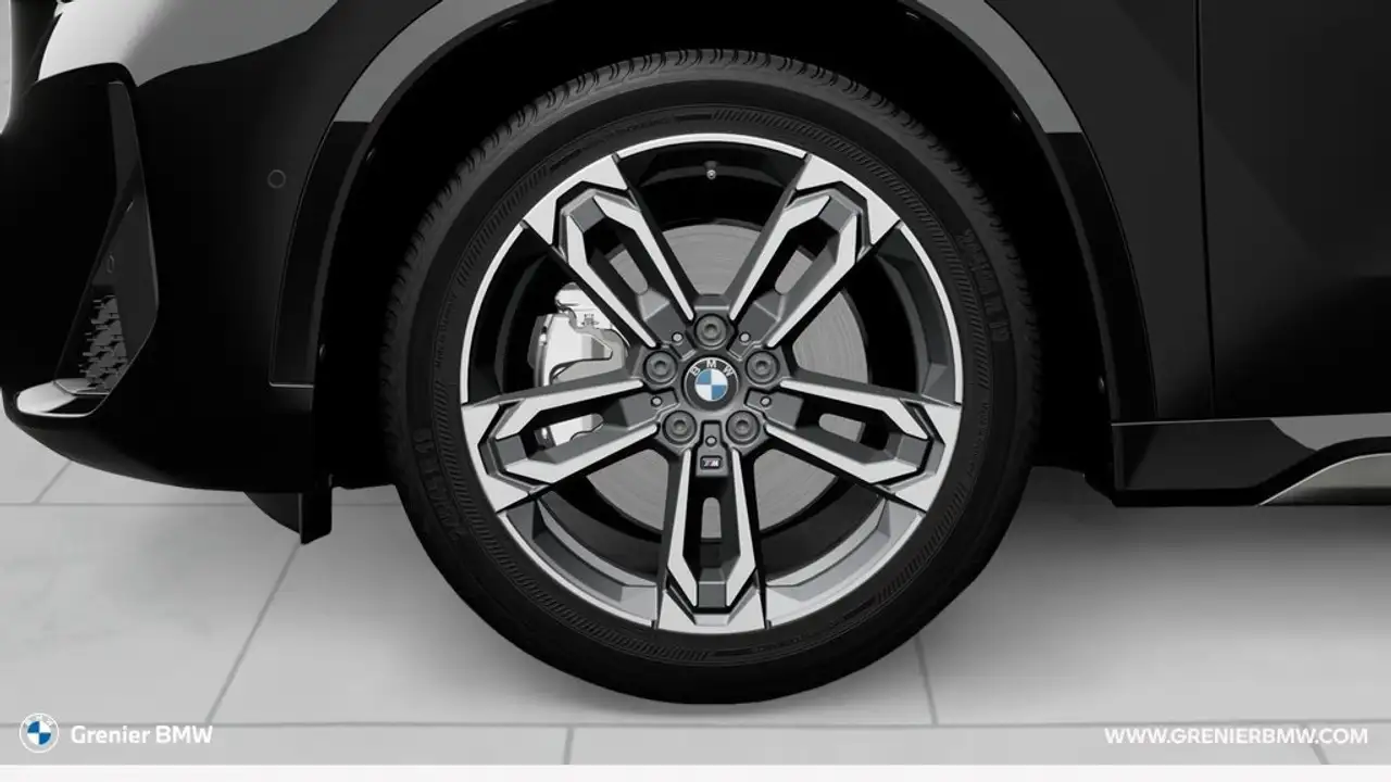 BMW X1 снимка BMW X1