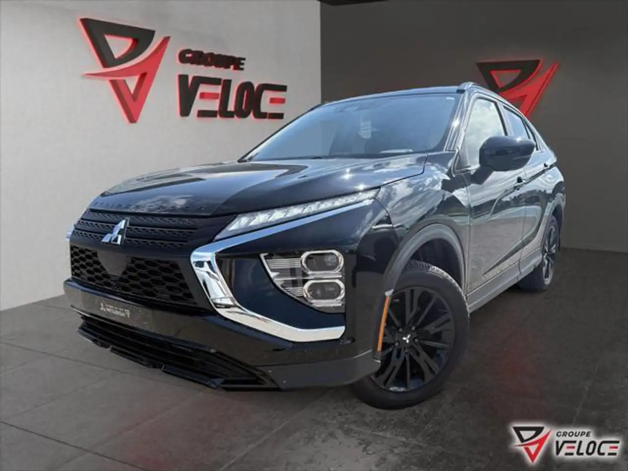 Mitsubishi Eclipse Cross снимка Mitsubishi Eclipse Cross