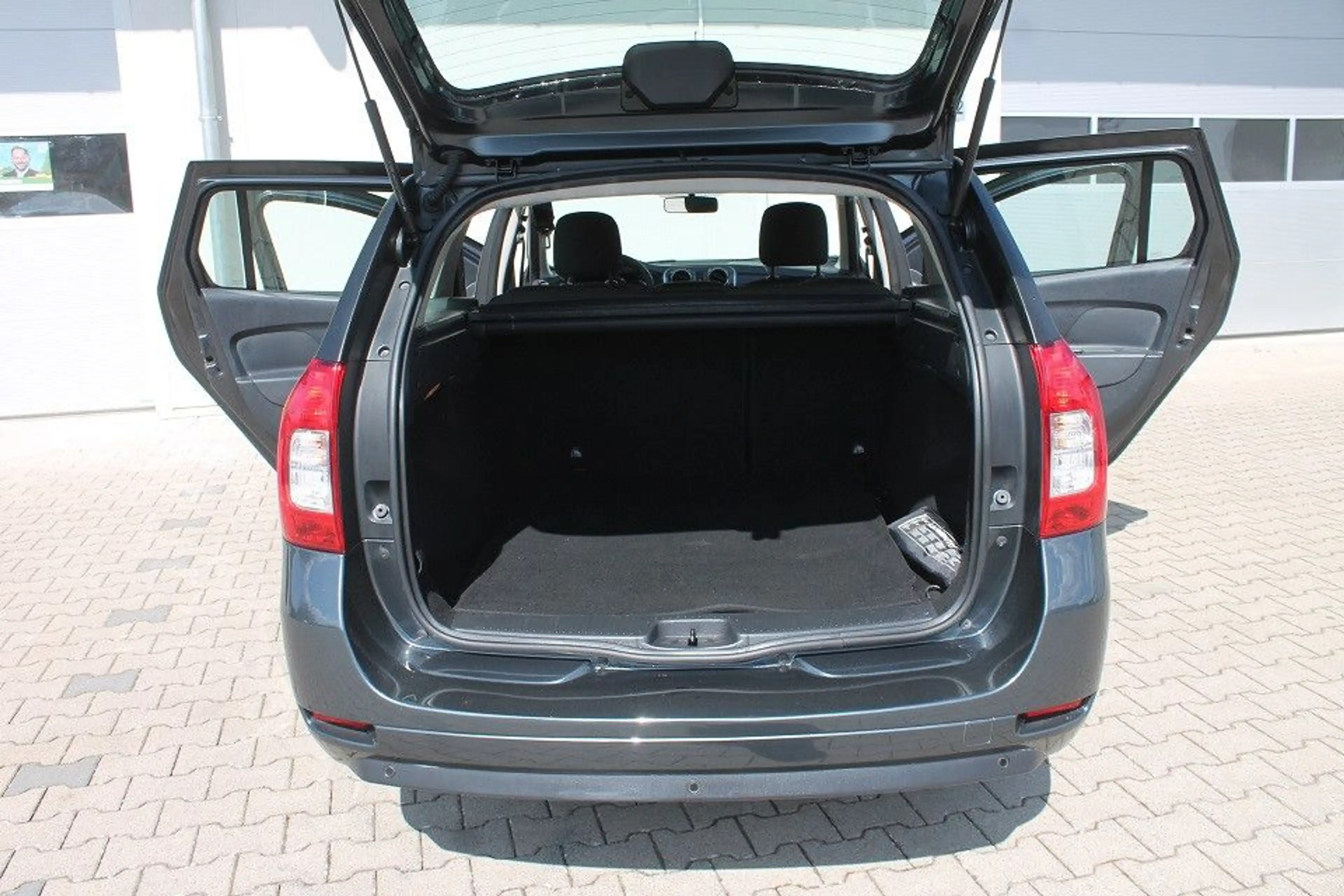Dacia Logan MCV, 1 Hand,Top Ausstattung,gepfl.Finanz — photo 12