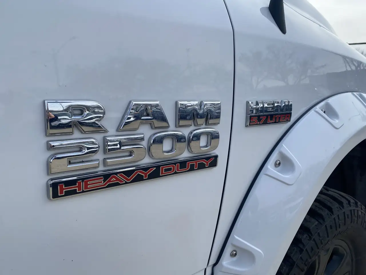 RAM 2500 снимка RAM 2500