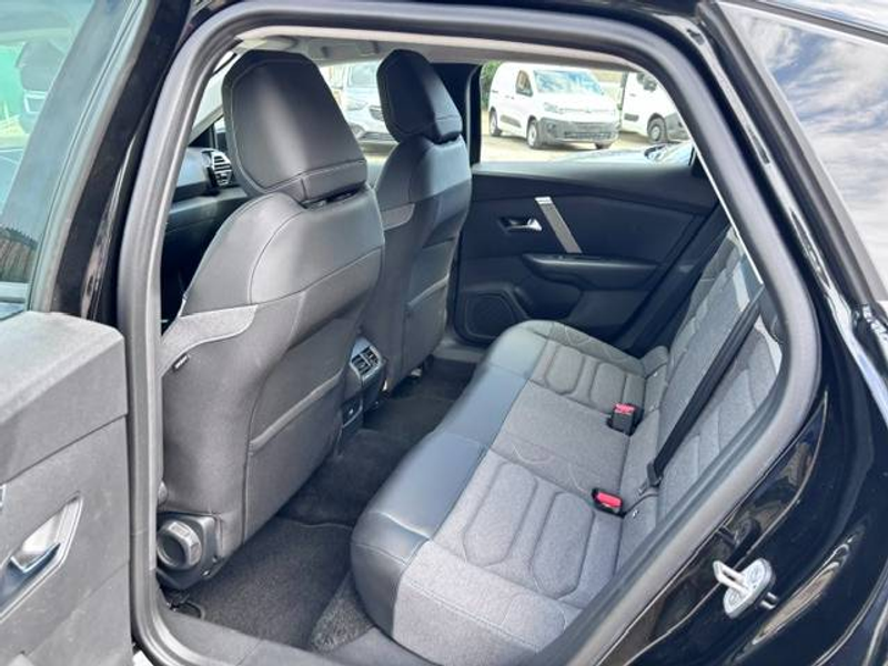 Citroen C4 C4 1.2 PureTech Shine Pack S — photo 4