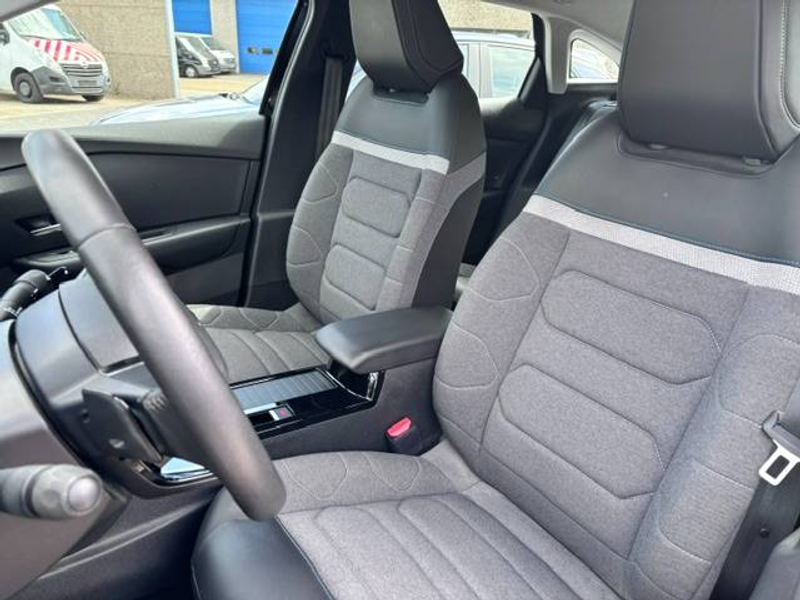 Citroen C4 C4 1.2 PureTech Shine Pack S — photo 6